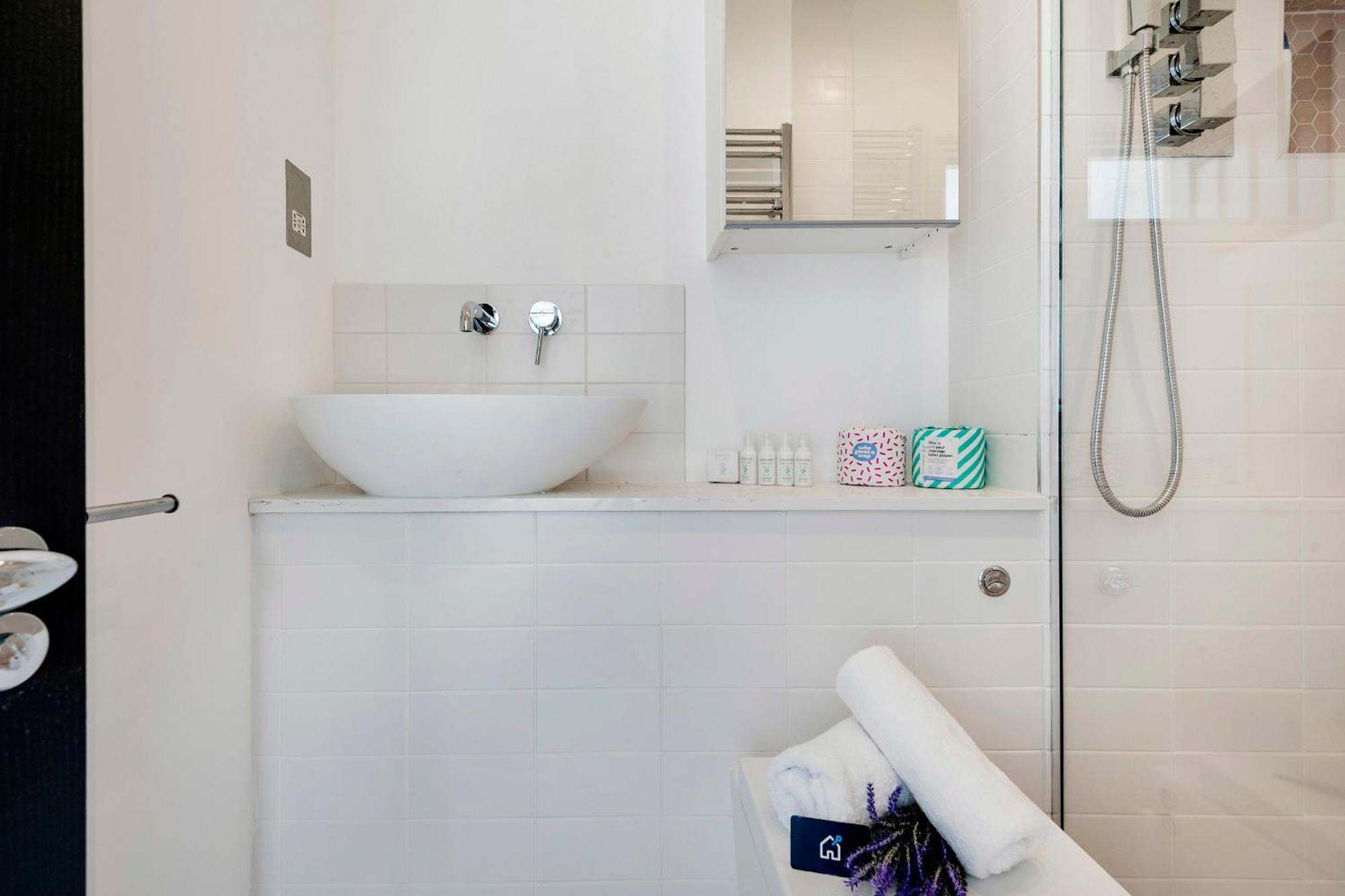 Modern And Bright Highgate Gem Apartman London Kültér fotó